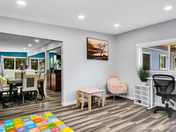 15836 43rd Avenue S, Tukwila WA 98188