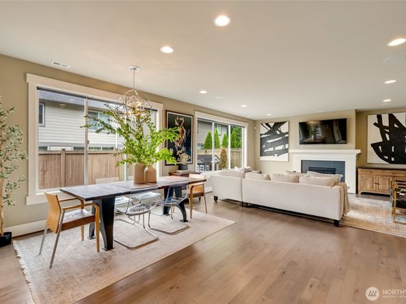 619 Graham Avenue NE, Renton WA 98059