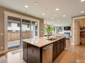 619 Graham Avenue NE, Renton WA 98059