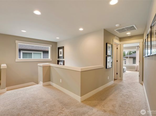 619 Graham Avenue NE, Renton WA 98059