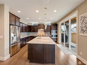 619 Graham Avenue NE, Renton WA 98059