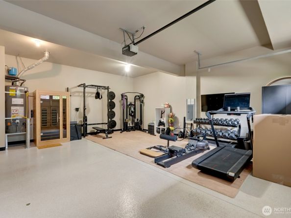 619 Graham Avenue NE, Renton WA 98059