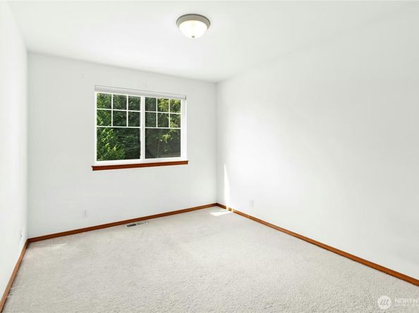 9 166th Place SE, Bothell WA 98012