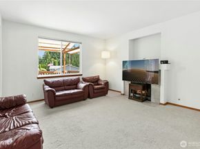 9 166th Place SE, Bothell WA 98012