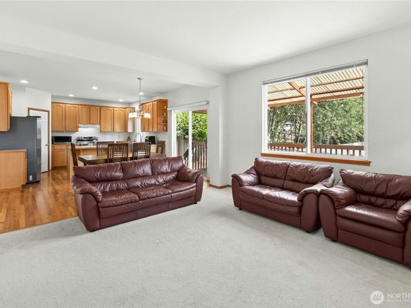 9 166th Place SE, Bothell WA 98012