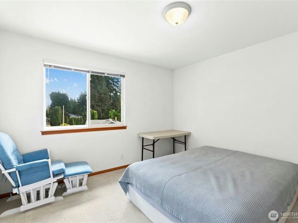 9 166th Place SE, Bothell WA 98012