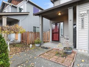 4217 L Place NE, Auburn WA 98002