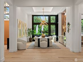 10230 SE 13th Place, Bellevue WA 98004