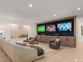 10230 SE 13th Place, Bellevue WA 98004
