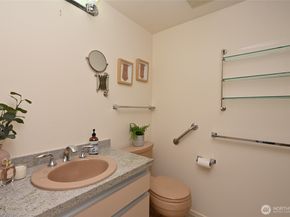 1301 Spring Street 6D, Seattle WA 98104