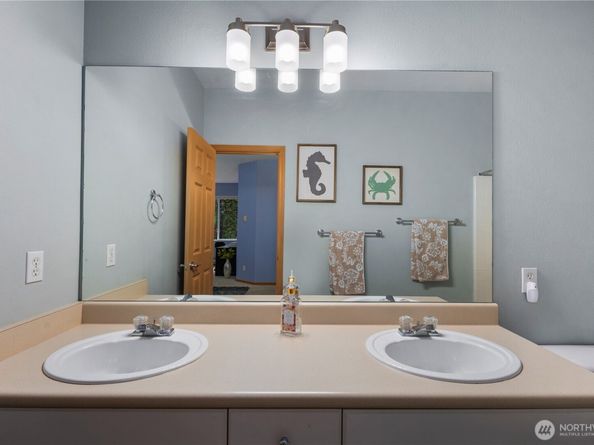 17721 134th Lane SE 17721, Renton WA 98058