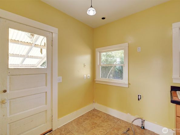 8109 50th Avenue S, Seattle WA 98118