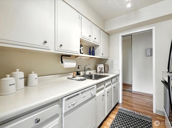 2100 3rd Avenue 801, Seattle WA 98121