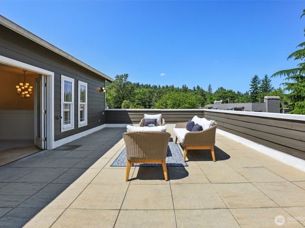 125 1st Avenue NW, Issaquah WA 98027