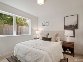 2769 59th Avenue SW B, Seattle WA 98116