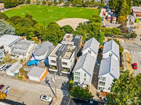 2769 59th Avenue SW B, Seattle WA 98116
