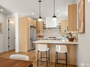 2769 59th Avenue SW B, Seattle WA 98116
