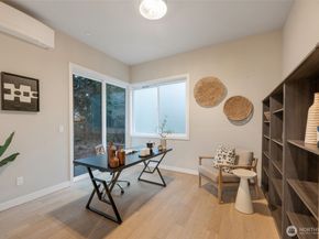 3208 89th Place SE, Mercer Island WA 98040