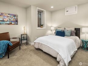 3208 89th Place SE, Mercer Island WA 98040