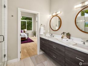 3208 89th Place SE, Mercer Island WA 98040