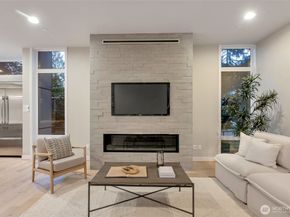 3208 89th Place SE, Mercer Island WA 98040