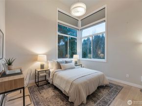 3208 89th Place SE, Mercer Island WA 98040