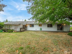 1425 33rd Street SE, Auburn WA 98002