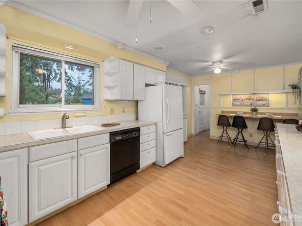 1425 33rd Street SE, Auburn WA 98002