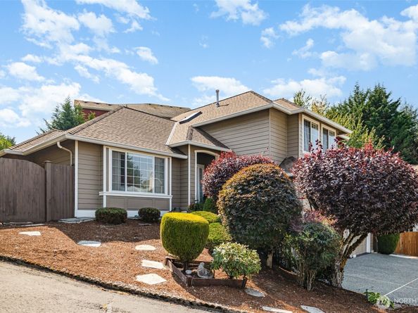 2414 Kennewick Place NE, Renton WA 98056