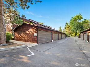 8937 Ravenna Avenue NE, Seattle WA 98115