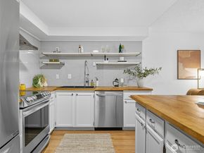 8937 Ravenna Avenue NE, Seattle WA 98115