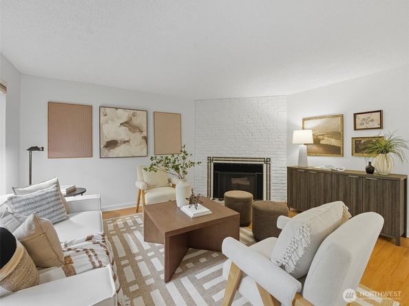 8937 Ravenna Avenue NE, Seattle WA 98115