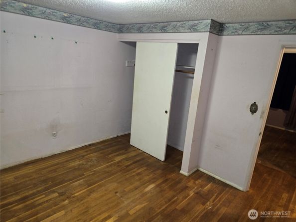 16006 SE 10th Street, Bellevue WA 98008