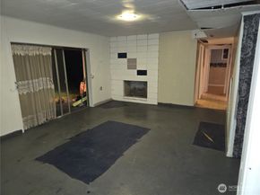 16006 SE 10th Street, Bellevue WA 98008