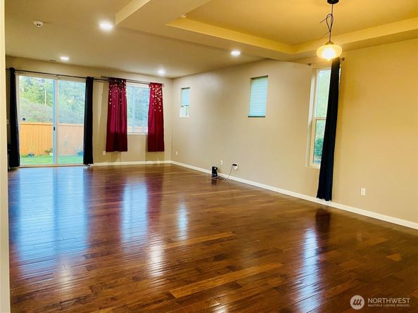 4160 Dr SW Novak, Port Orchard WA 98367