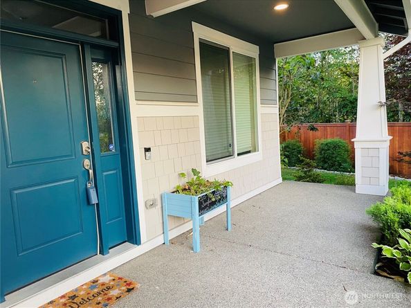 4160 Dr SW Novak, Port Orchard WA 98367