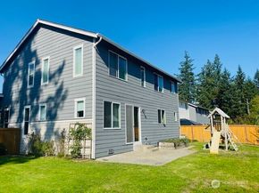 4160 Dr SW Novak, Port Orchard WA 98367