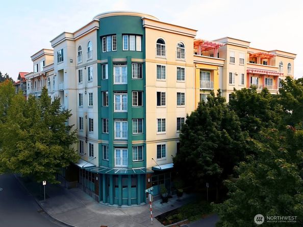 11004 NE 11th Street 301, Bellevue WA 98004