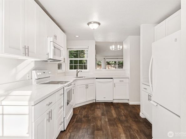 23958 58th Court S A1, Kent WA 98032