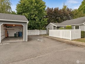 23958 58th Court S A1, Kent WA 98032