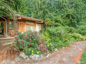 9506 240 Avenue SE, Issaquah WA 98027