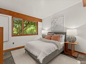 9506 240 Avenue SE, Issaquah WA 98027