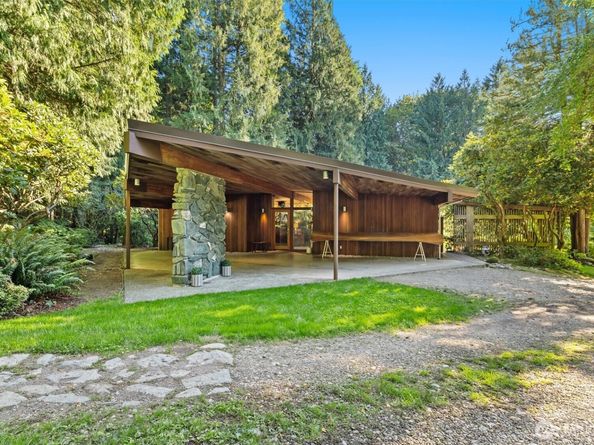 9506 240 Avenue SE, Issaquah WA 98027