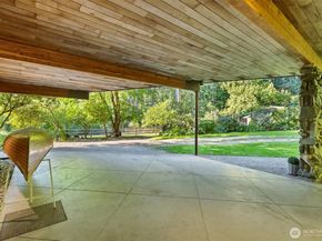 9506 240 Avenue SE, Issaquah WA 98027