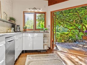 9506 240 Avenue SE, Issaquah WA 98027