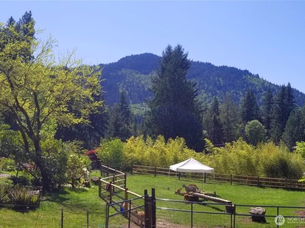 9506 240 Avenue SE, Issaquah WA 98027
