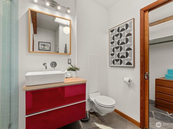 9506 240 Avenue SE, Issaquah WA 98027