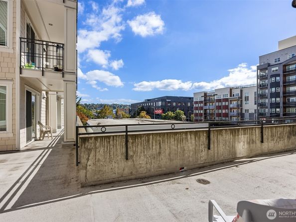 1525 NW 57th Street 211, Seattle WA 98107