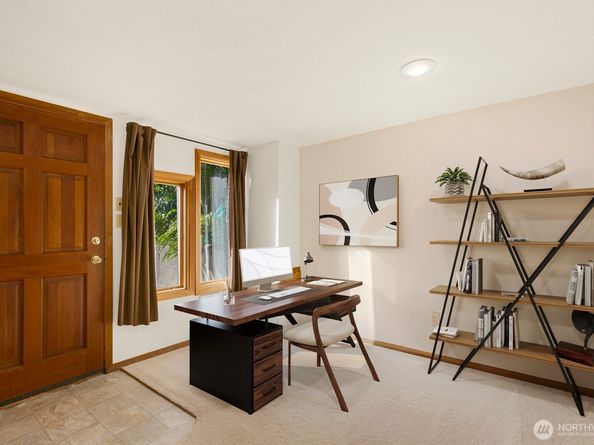 3418 Densmore Avenue N, Seattle WA 98103