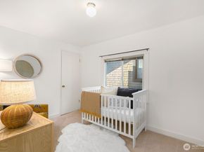 3418 Densmore Avenue N, Seattle WA 98103
